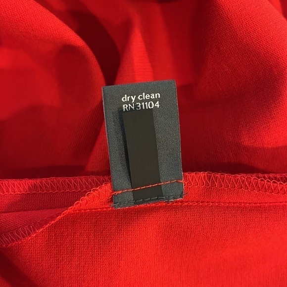 The Limited Collection Women’s Red Ponte Long Bell Sleeve Dress Plus Size 3X - Picture 10 of 10